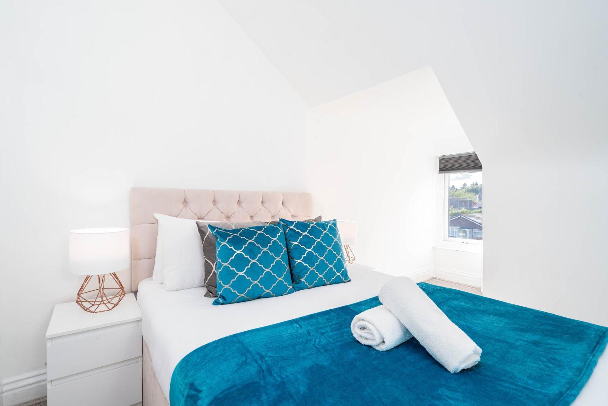 ברמינגהאם Five Bedroom Townhouse - Near City Centre - Edgbaston - On Street Parking - Wifi - Netflix - 974P מראה חיצוני תמונה