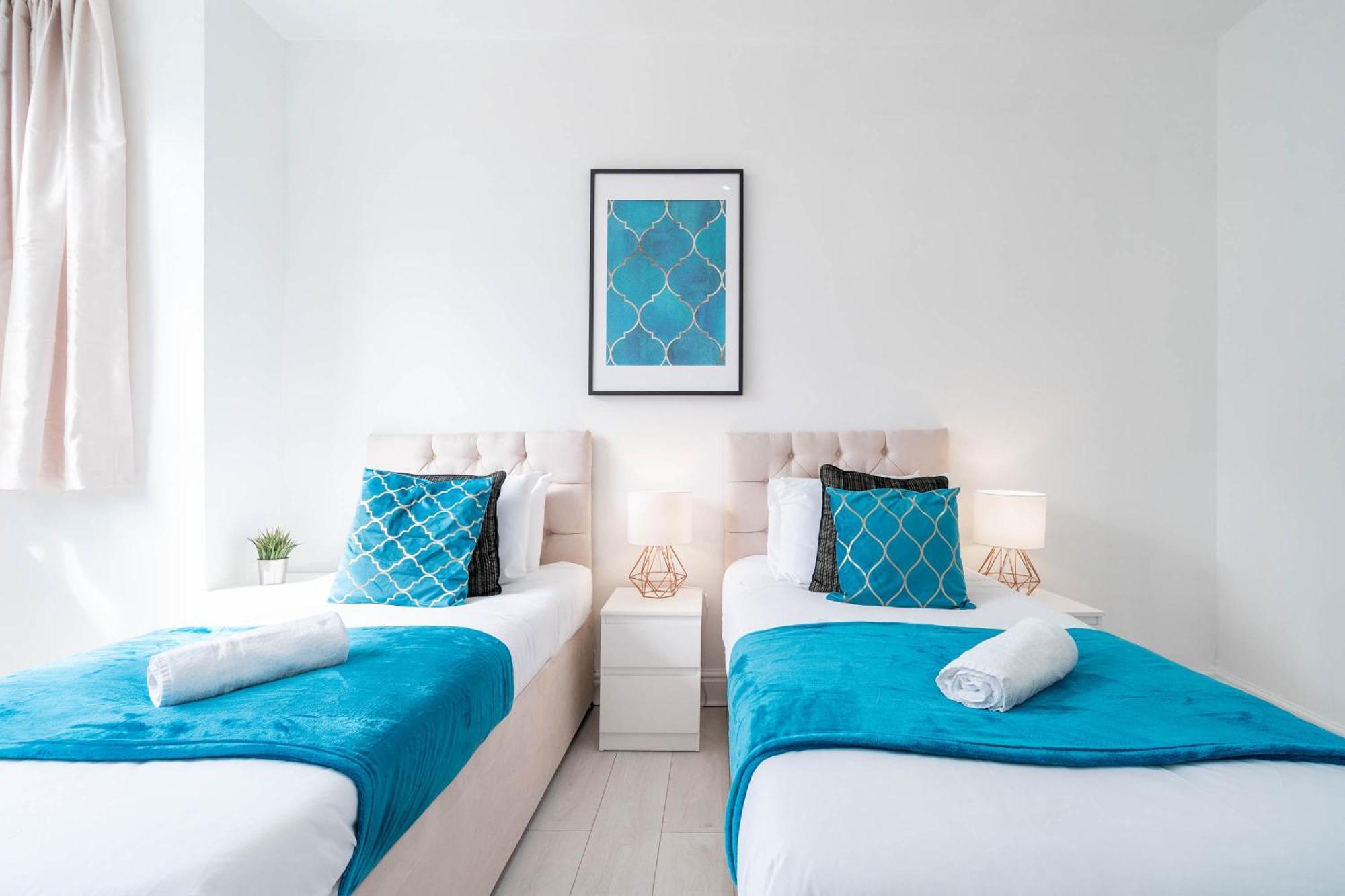 ברמינגהאם Five Bedroom Townhouse - Near City Centre - Edgbaston - On Street Parking - Wifi - Netflix - 974P מראה חיצוני תמונה