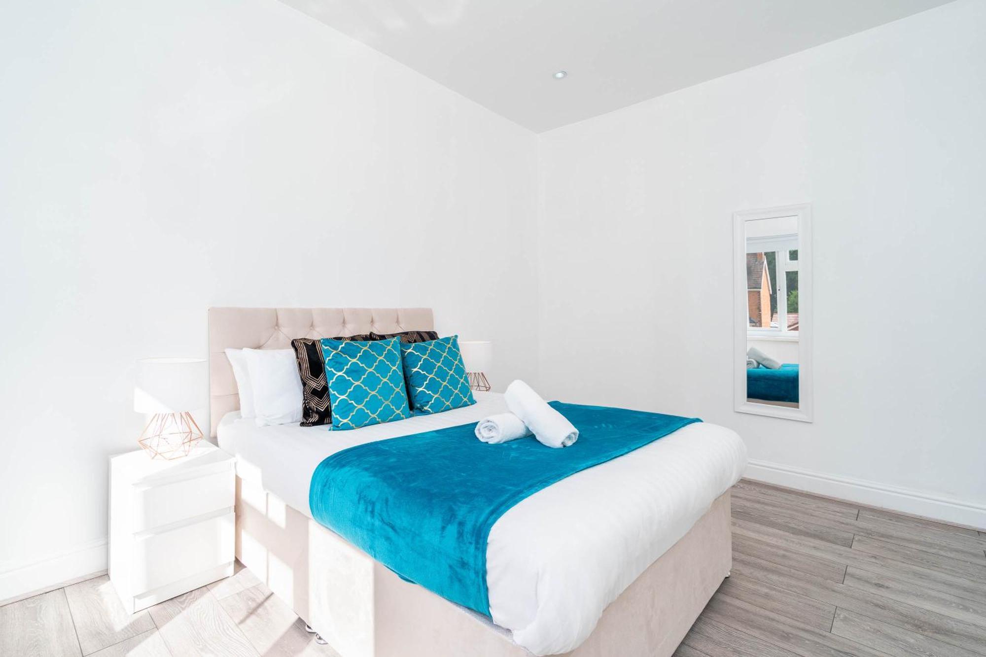 ברמינגהאם Five Bedroom Townhouse - Near City Centre - Edgbaston - On Street Parking - Wifi - Netflix - 974P מראה חיצוני תמונה